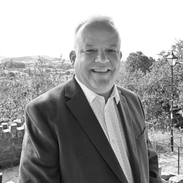 Alistair Burchett